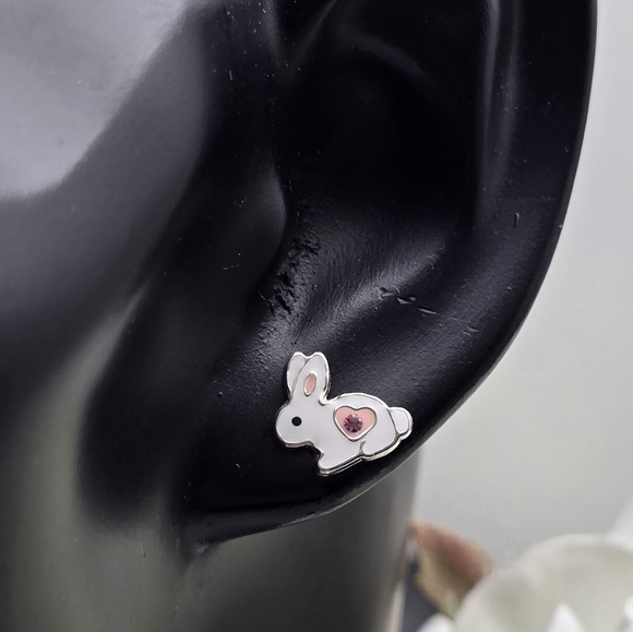 ❤️ RABBIT STERLING SILVER STUD EARRINGS - Picture 3 of 4